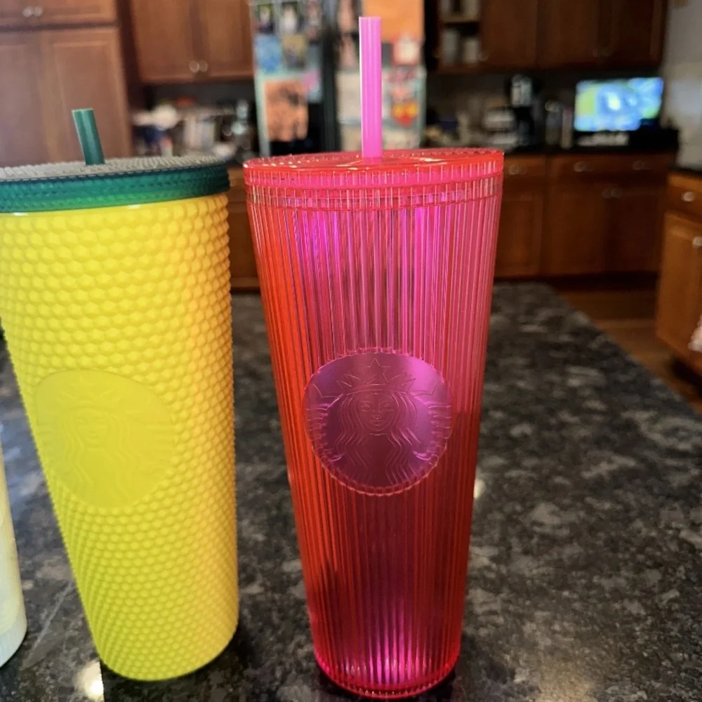 Lot of 3 Starbucks Venti Cold Cup Tumblers Plastic Hawaii Pineapple Pink Pearl